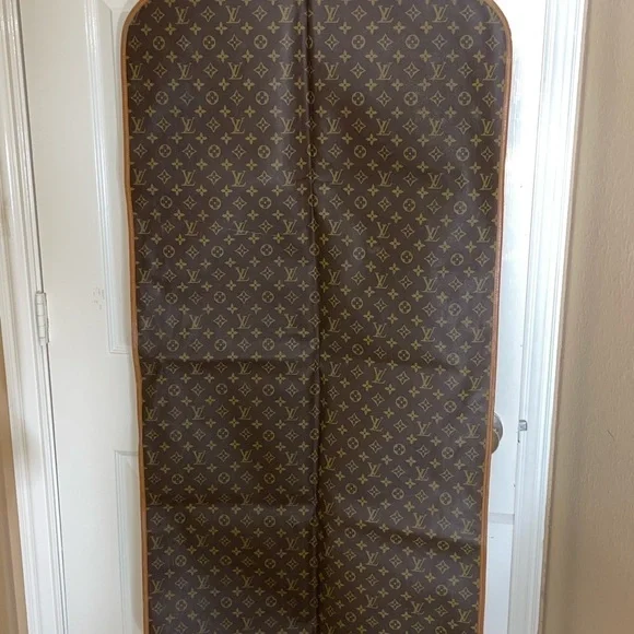 Vintage Louis Vuitton French Paper Tag Garment Bag. 2​​​​​​​​​​​​